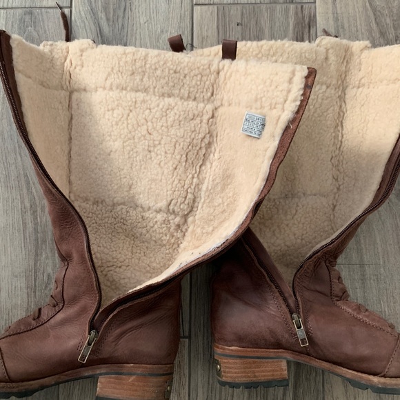 Authentic Ugg Boots - Picture 5 of 7